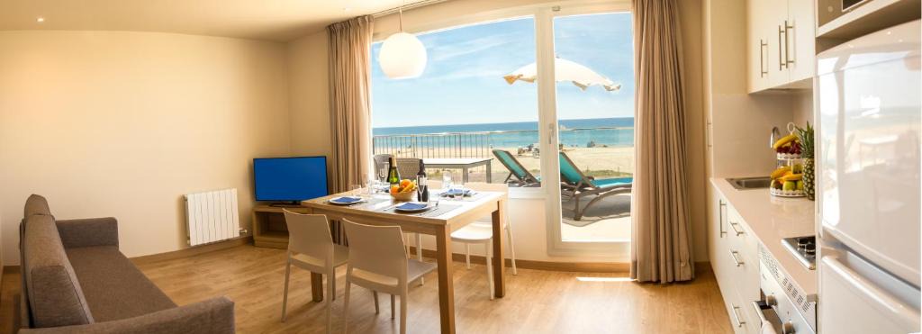 Castelldefels Apartment | Apartamentos Voramar