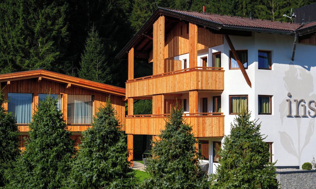 Auffach Apartment | Aparthotel Iris by Interhome