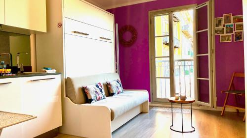 Old Town Apartment | ApartHotel Riviera Nice Côte d'Azur - Old Town - Studio AC - Sea View - 50m Promenade des Anglais- LA MAISON LINDA