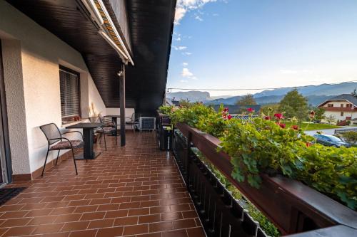 Zasip Apartment | APARTMA VESTER - Large 3-Bedroom Near Bled