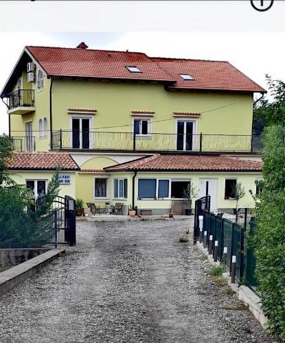 Buzdohanj Apartment | Apartman Emily