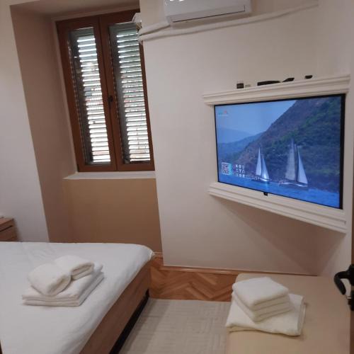 Kotor Old Town Apartment | Apartman HOME Kotor