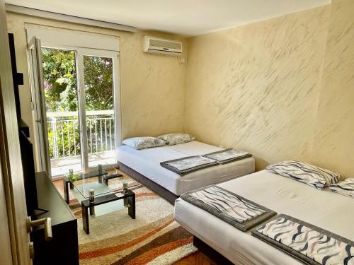 Velji Vinogradi Apartment | Apartman Sofija Budva
