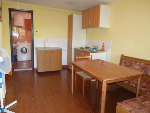 Nin Apartment | Apartmani Emily