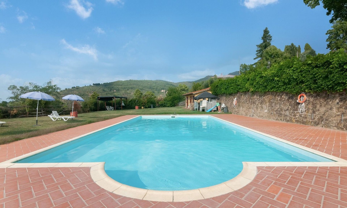 Pian di Sco Apartment | Apartment 'La Chiocciola' with Shared Pool, Shared Terrace and Wi-Fi