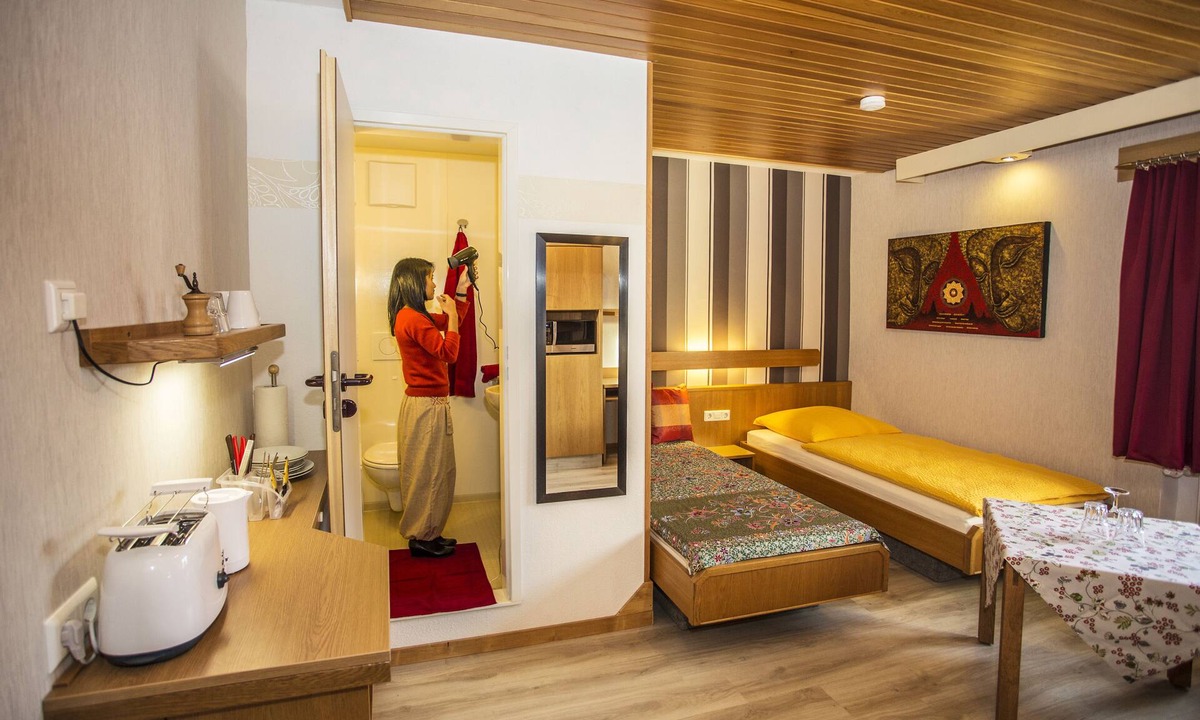 Wilferdingen Apartment | Apartment 2 with sophisticated equipment between Pforzheim and Karlsruhe