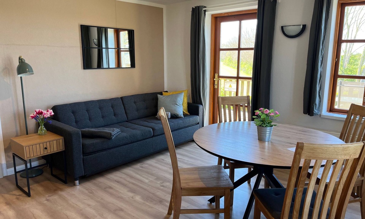 Stove Apartment | Apartment 3 with 1 bedroom (2-4 pers.) upstairs/1 pet allowed - Villa Seeheim Ferienobjekt