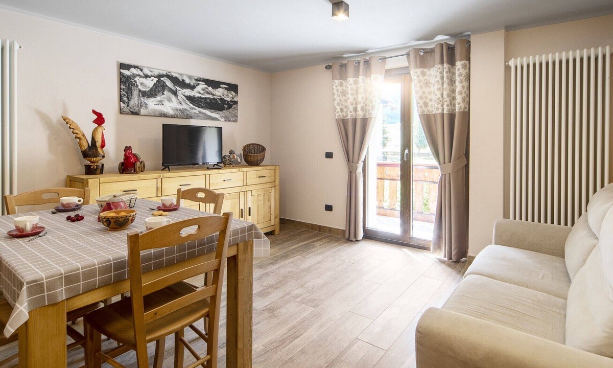 Cogne Apartment | Apartment '4061 Maison Gerard - Roccia Viva' with Mountain View, Shared Garden and Wi-Fi