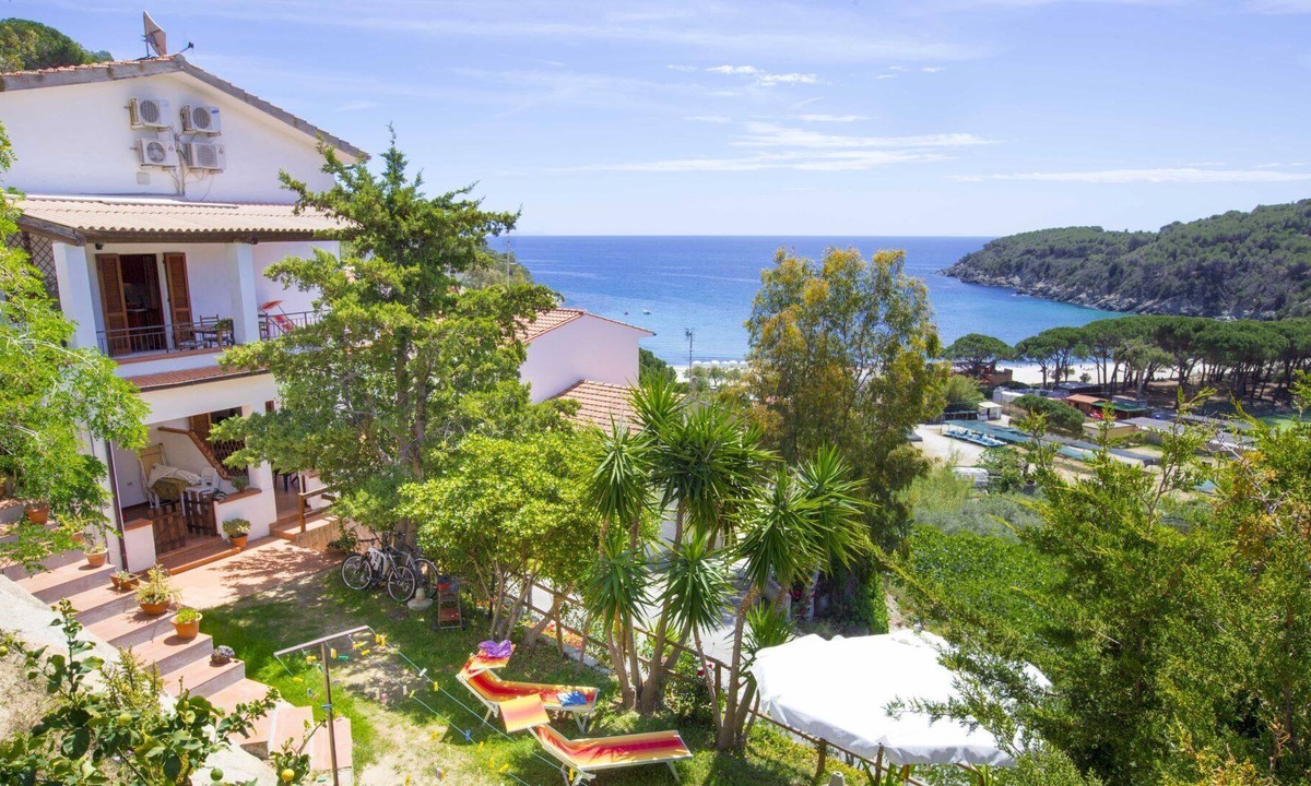 Fetovaia Apartment | Apartment 5 Fetovaia, just 300 meters from the beach with private parking space