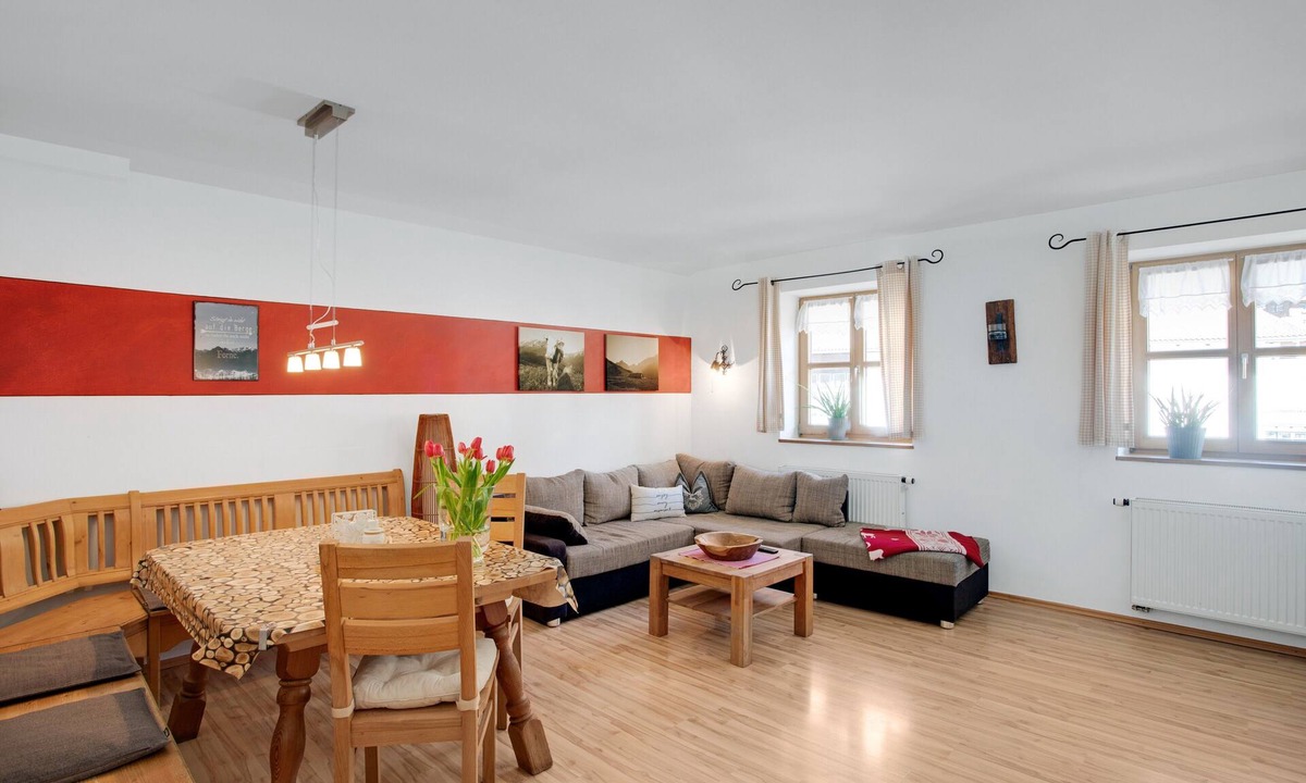 Ramsau Apartment | Apartment "Almrausch" with Balcony, Mountain View & Wi-Fi; Parking Available