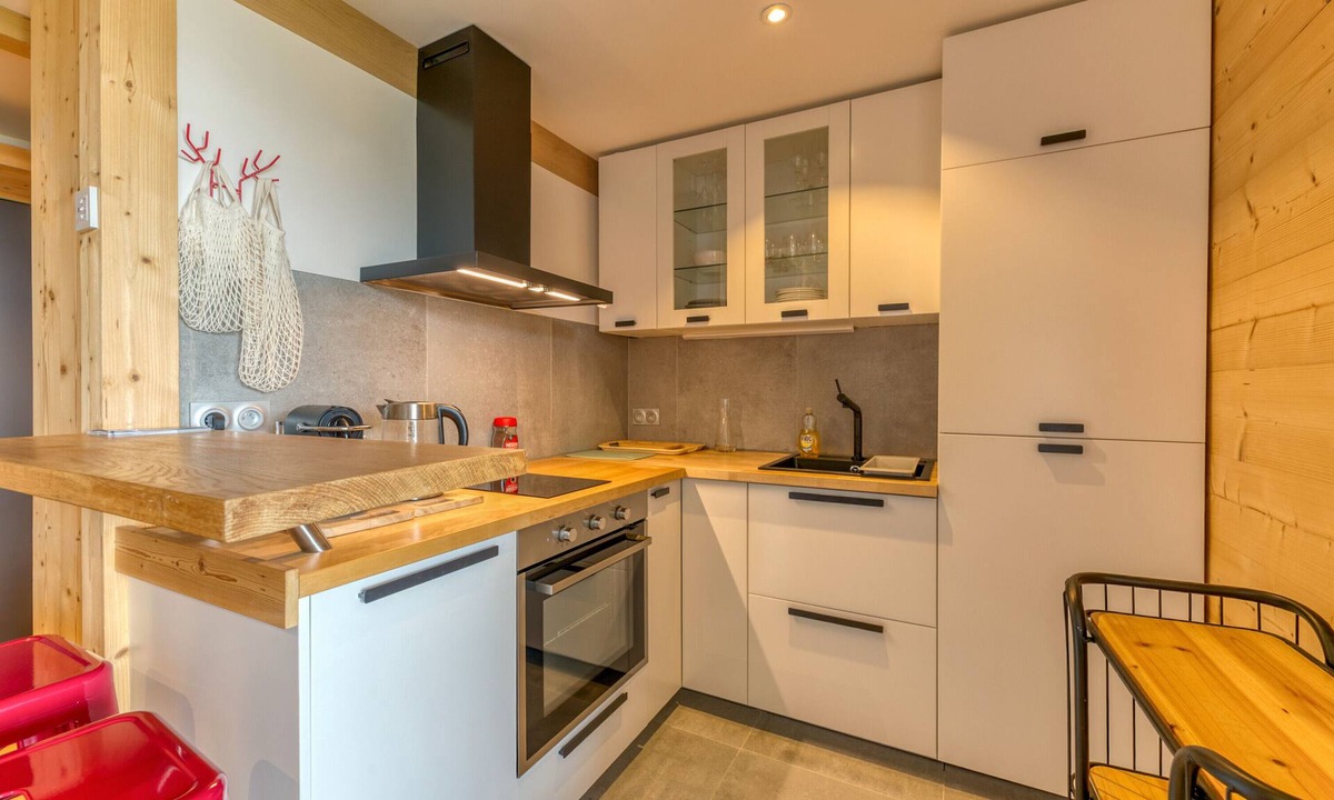 Eclose-Ouest Apartment | Apartment 'Alpe D'huez' with Mountain View and Balcony