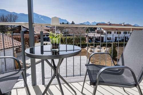 Berghof Apartment | Apartment Alpenblick 9, Bergblick Pur im Allgäu