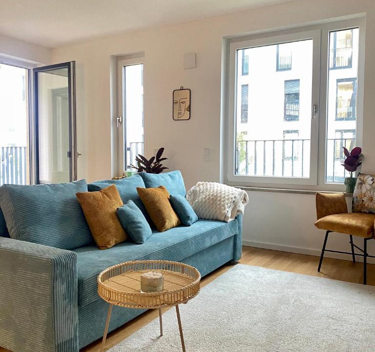 Schoenefeld Apartment | Apartment am Flughafen, Glasfaser-Internet, Waschmaschine