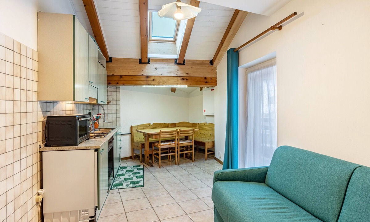 Monclassico Apartment | Apartment 'Appartamento Condominio Genziana' with Mountain View, Balcony and Wi-Fi