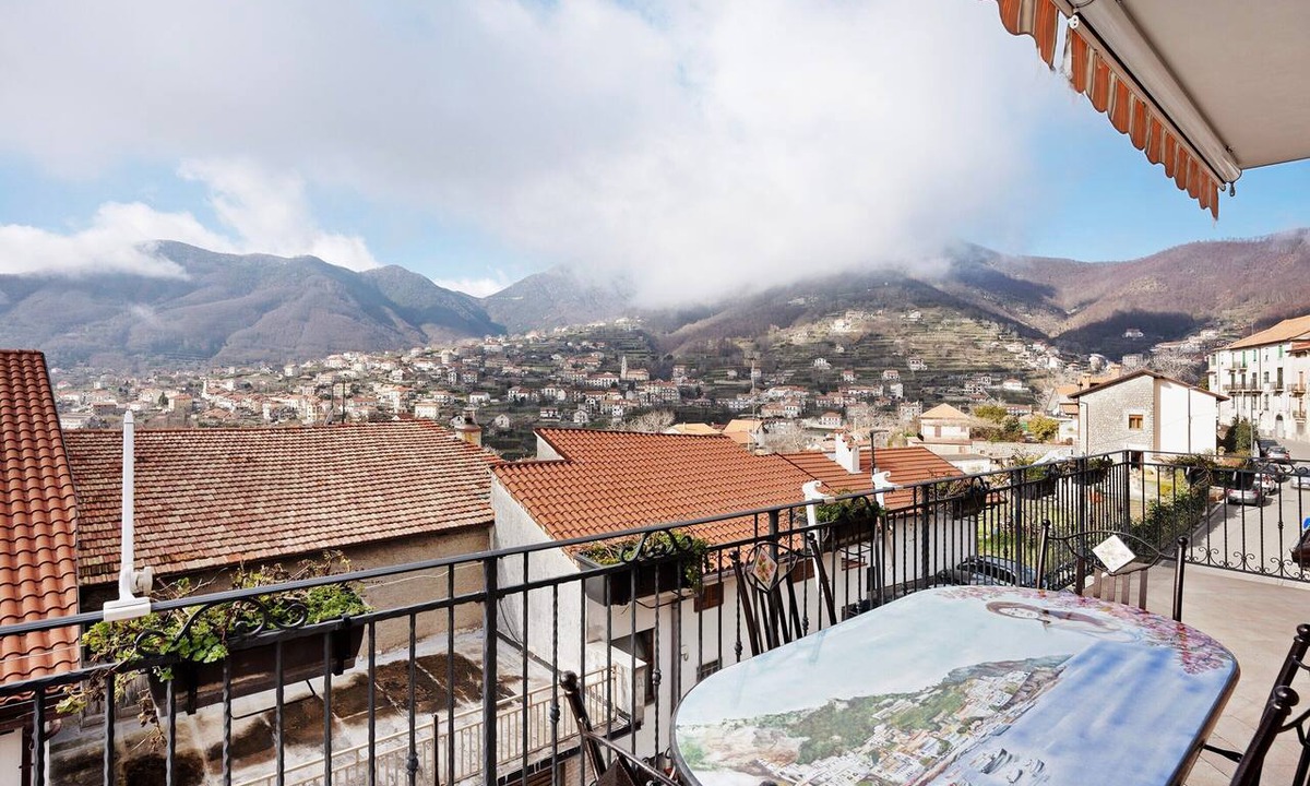 Agerola Apartment | Apartment 'Appartamento Sofia Loren' with Sea View, Wi-Fi and Air Conditioning