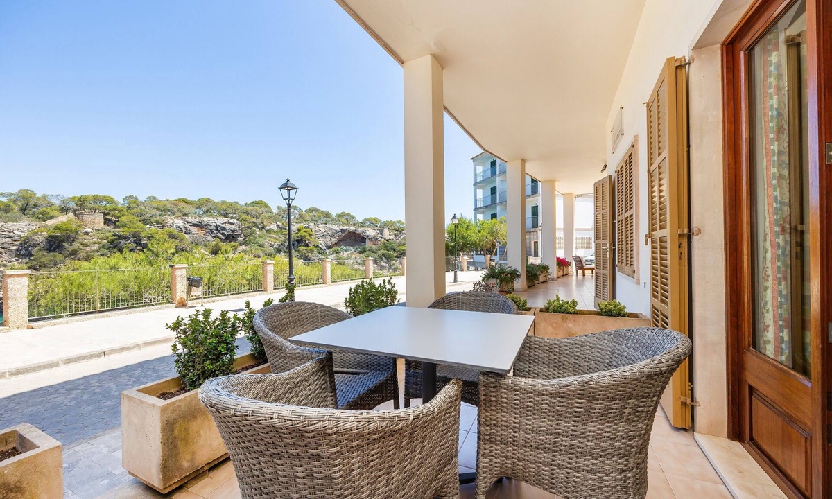 Cala Figuera Apartment | Apartment 'Apto Planta Baja' with Sea View, Wi-Fi and Air Conditioning