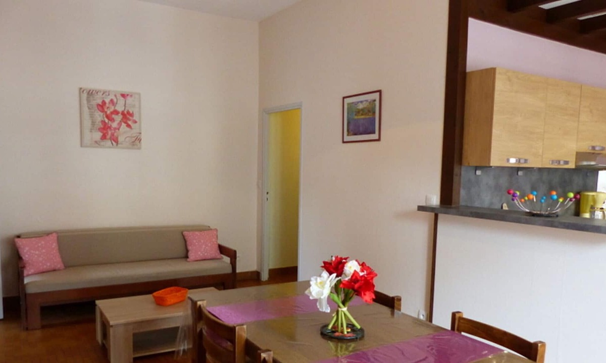 Arfeuilles Apartment | Apartment Arfeuilles, 2 bedrooms, 4 persons