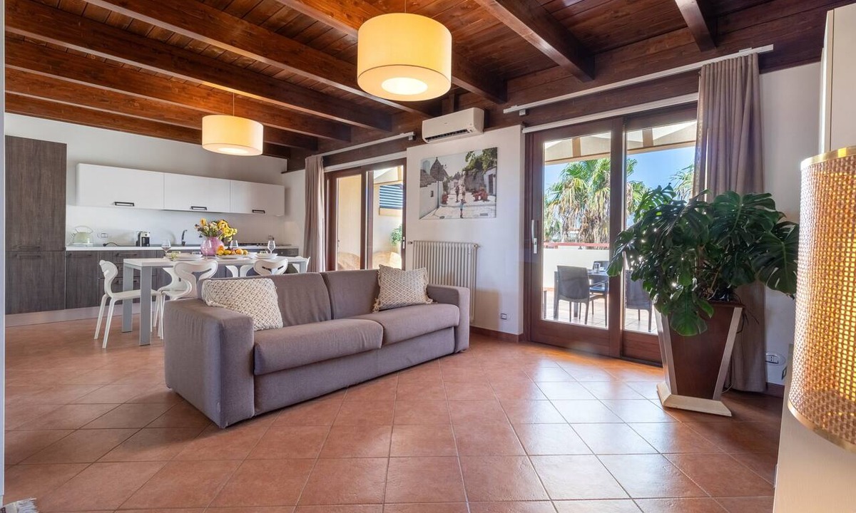 Polignano a Mare Apartment | Apartment 'Attico D'amare' with Private Terrace, Wi-Fi and Air Conditioning