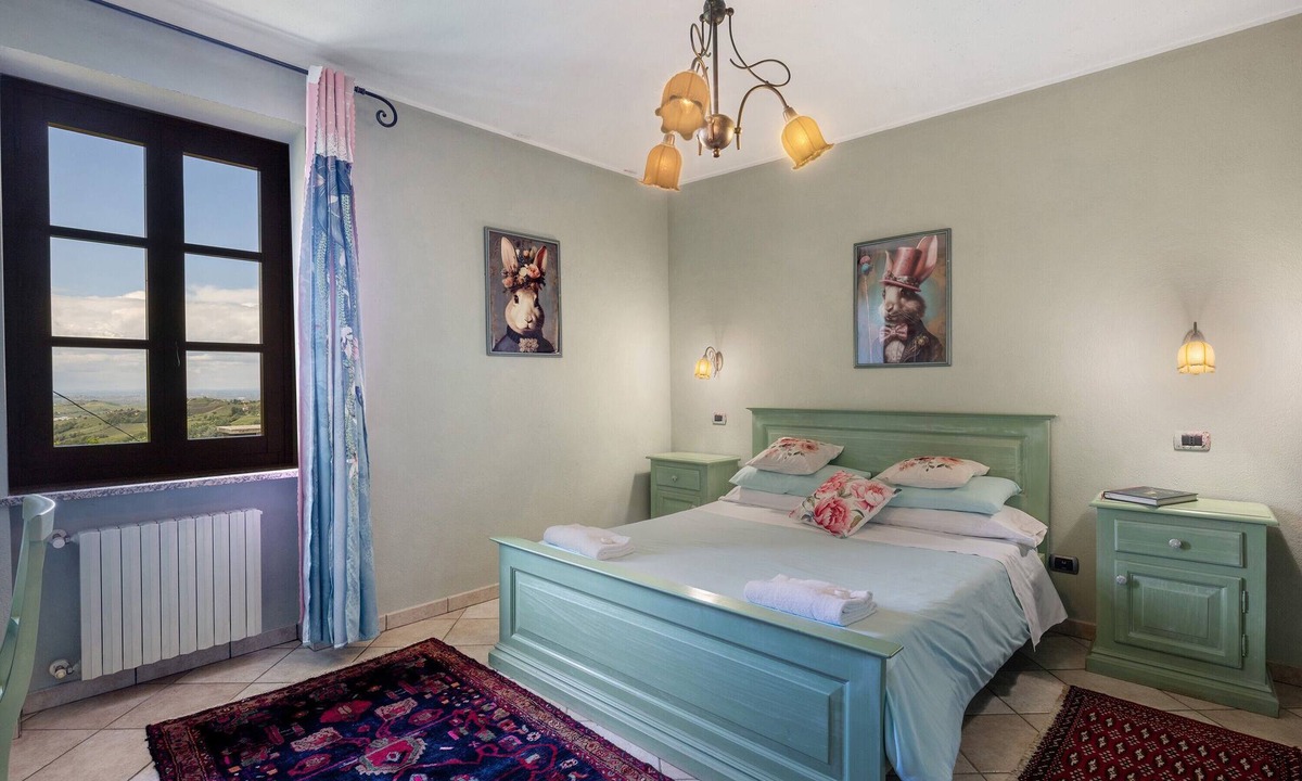 Mango Apartment | Apartment 'Barbera' with Shared Terrace, Shared Garden and Wi-Fi