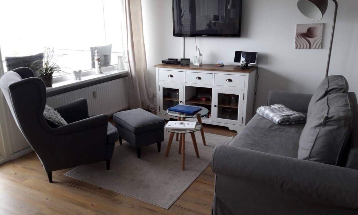 Borkum Apartment | Apartment "Beachfront with sea view and sunny balcony"