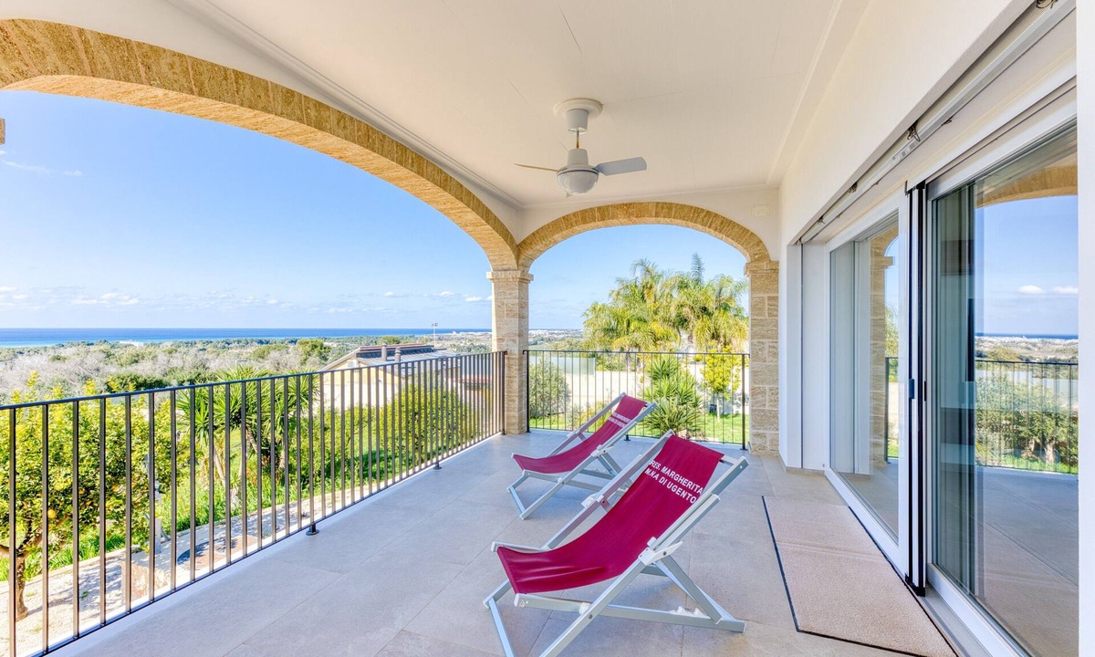 Fontanelle Apartment | Apartment 'Bianca' with Sea View, Wi-Fi and Air Conditioning