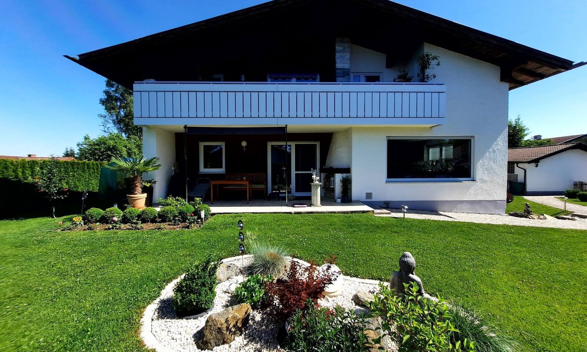 Prem Apartment | Apartment 'Broni' with Private Terrace and Wi-Fi