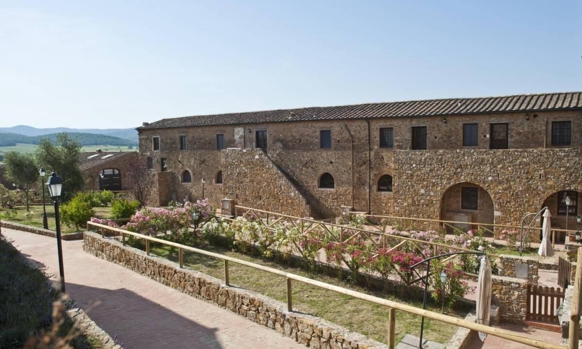 Casalappi Apartment | Apartment Comfort 1st Floor in Campiglia Marittima