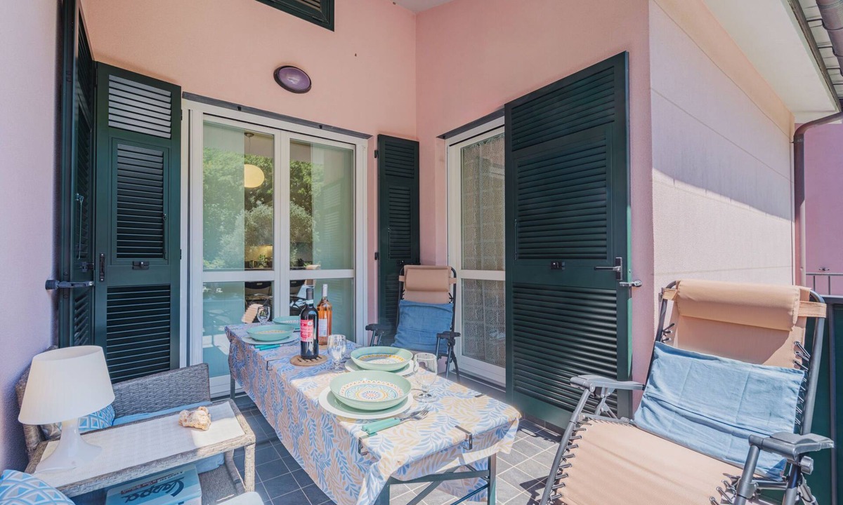 Sestri Levante Apartment | Apartment Caddy by Interhome