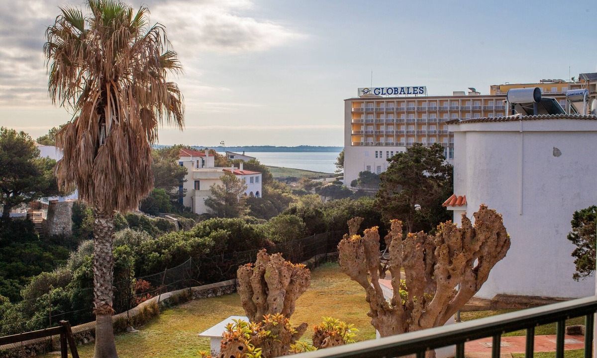 Cala en Forcat Apartment | Apartment Cala en Forcat 34 with Balcony & Shared Pool