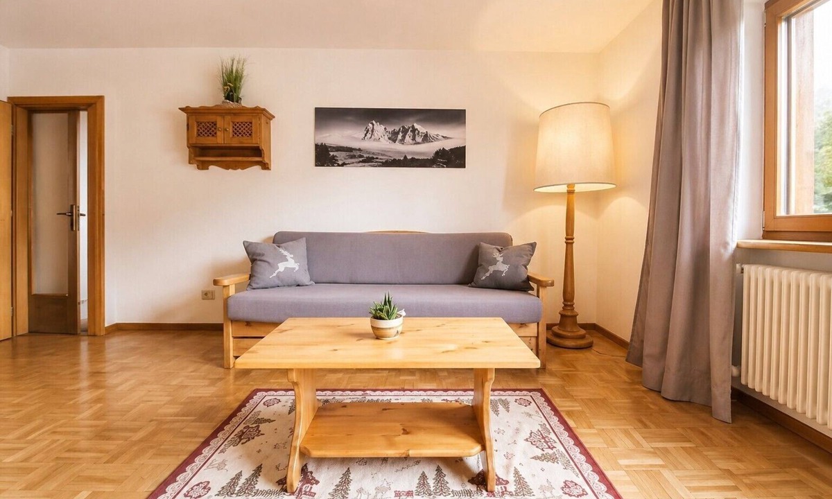 Ortisei Apartment | Apartment "Casa Rustica Seceda" Near the Ski Lift with Mountain View, Wi-Fi, Balcony & Garden
