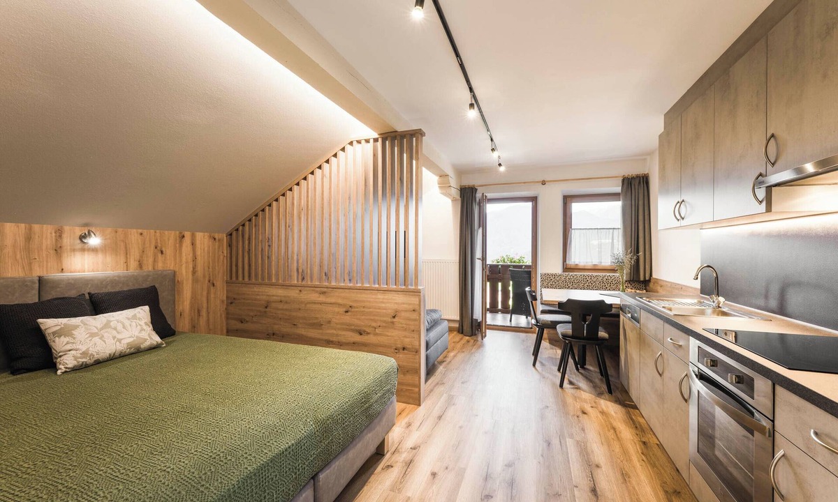 Chifa Apartment | Apartment castle view with south-facing balcony
