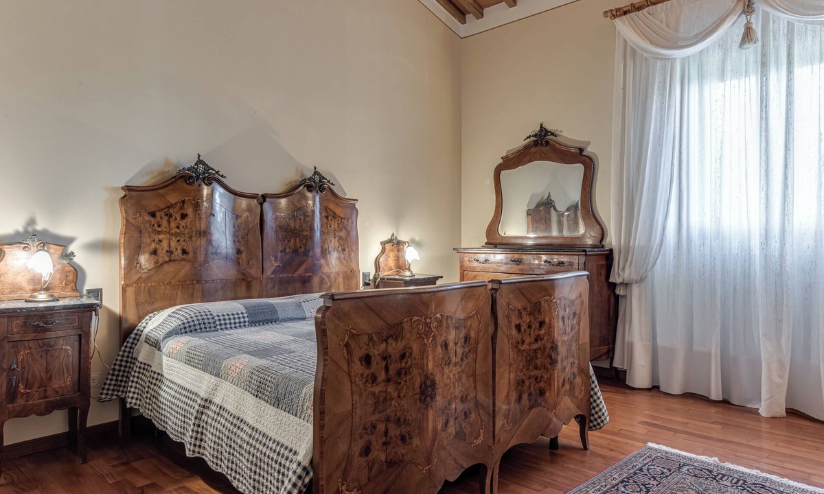 Capraia e Limite Apartment | Apartment 'Certopiano' with Shared Pool, Private Garden and Wi-Fi
