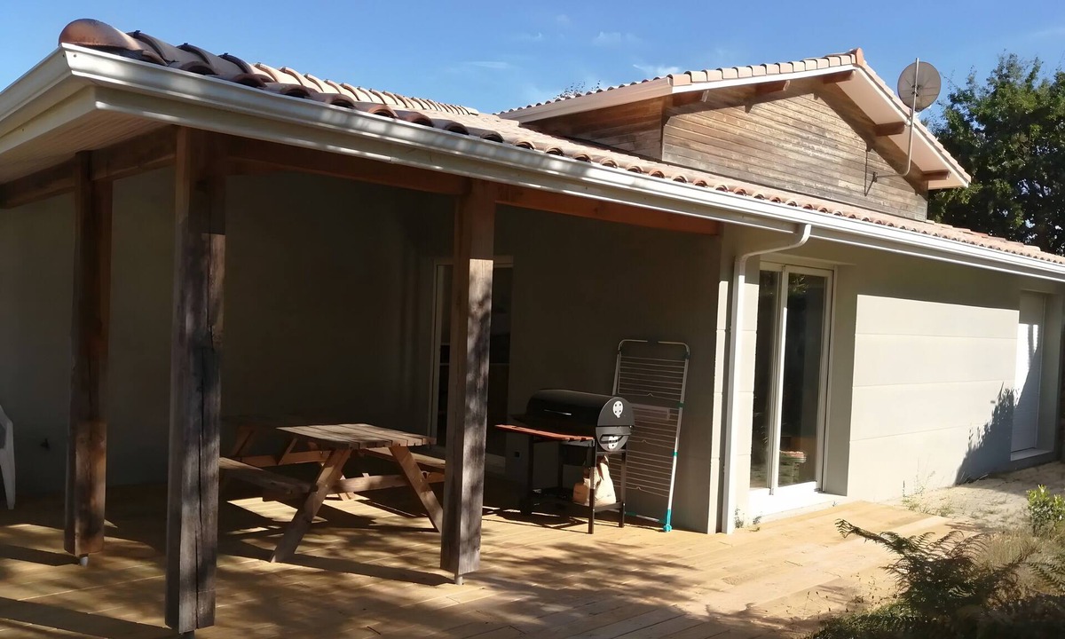 Sanguinet House | Apartment "Chott" for 6 Guests in Sanguinet with Terrace