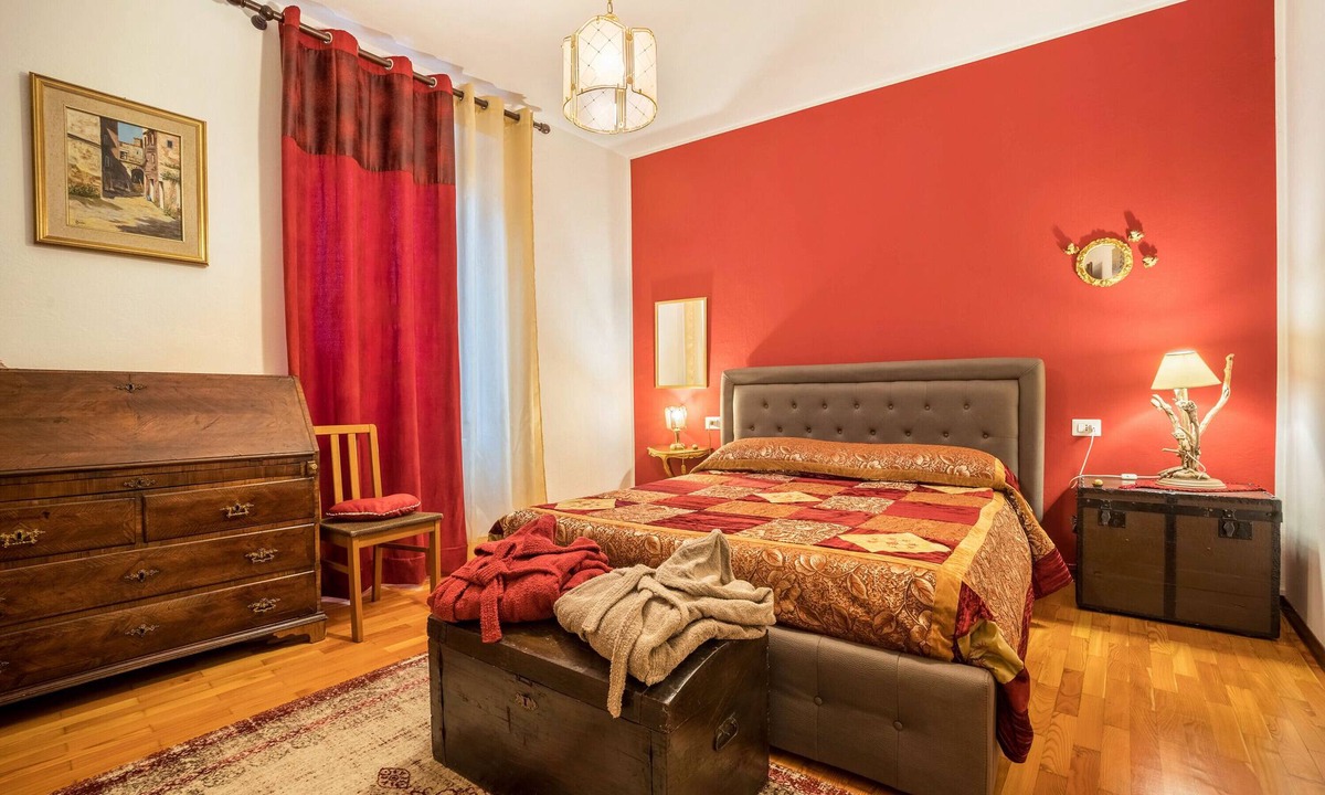 Ragoli Apartment | Apartment 'Collini' with Mountain View and Wi-Fi