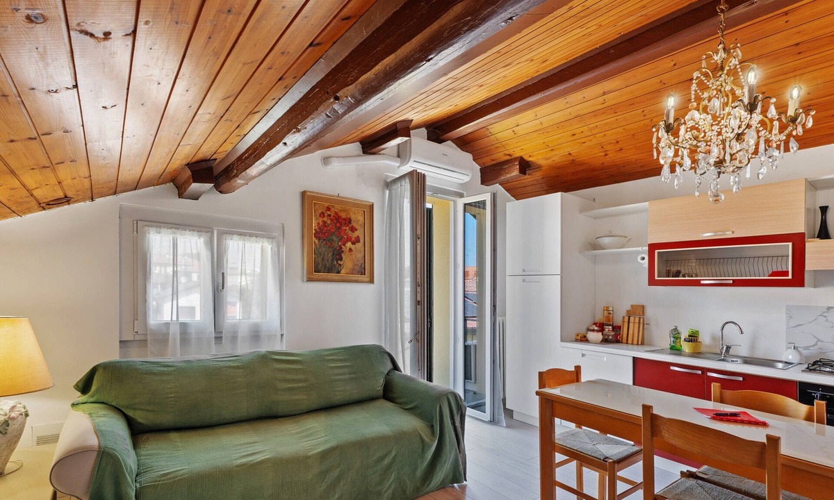 Arona Apartment | Apartment 'Comodo, Pratico E Tranquillo' with Mountain View, Wi-Fi and Air Conditioning