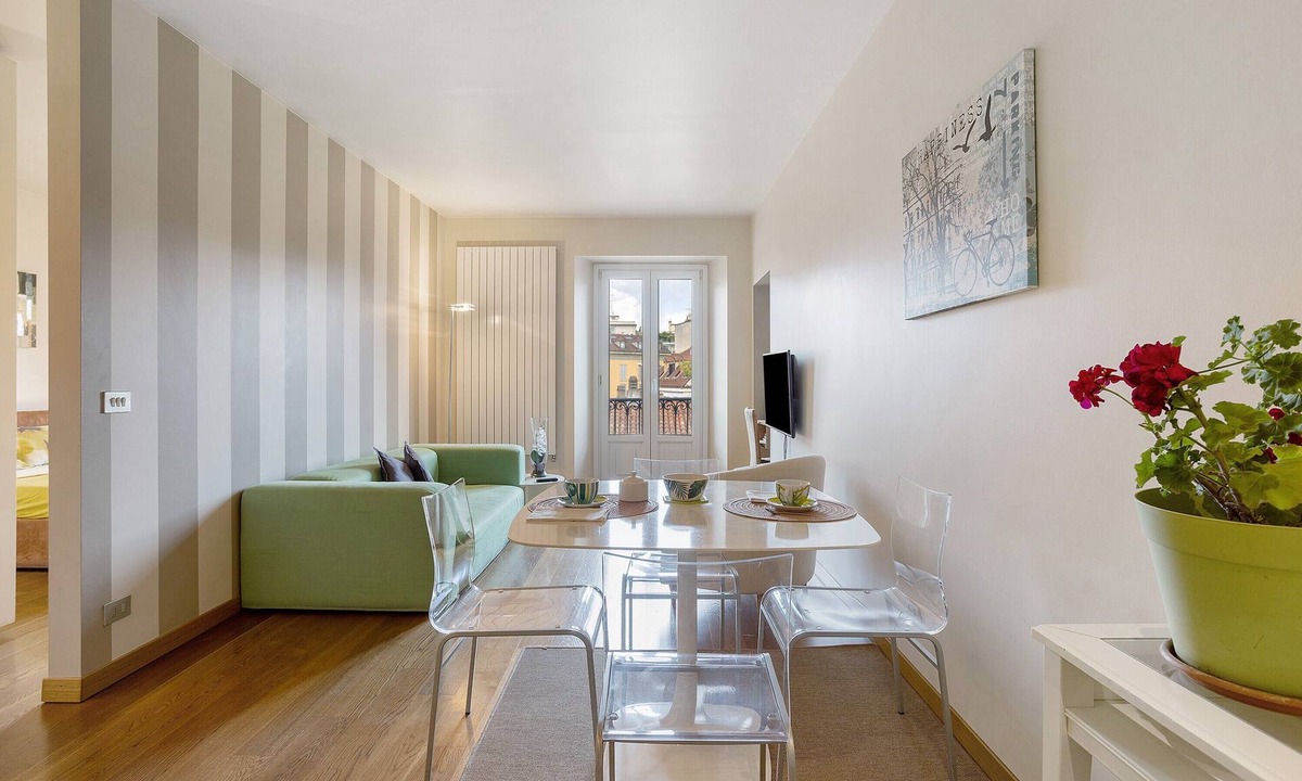 Ticinese Apartment | Apartment "Crocetta 10" in City Centre with Wi-Fi