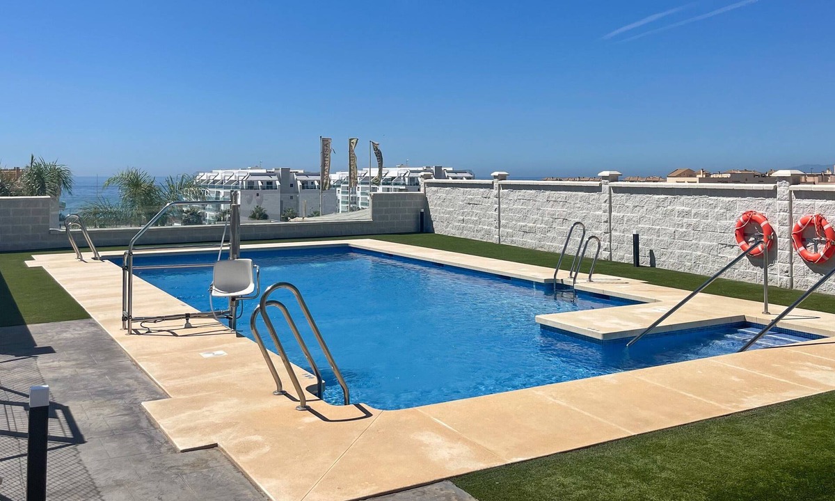 El Morche Apartment | Apartment 'Cucurrox' with Sea View, Shared Pool & Wi-Fi