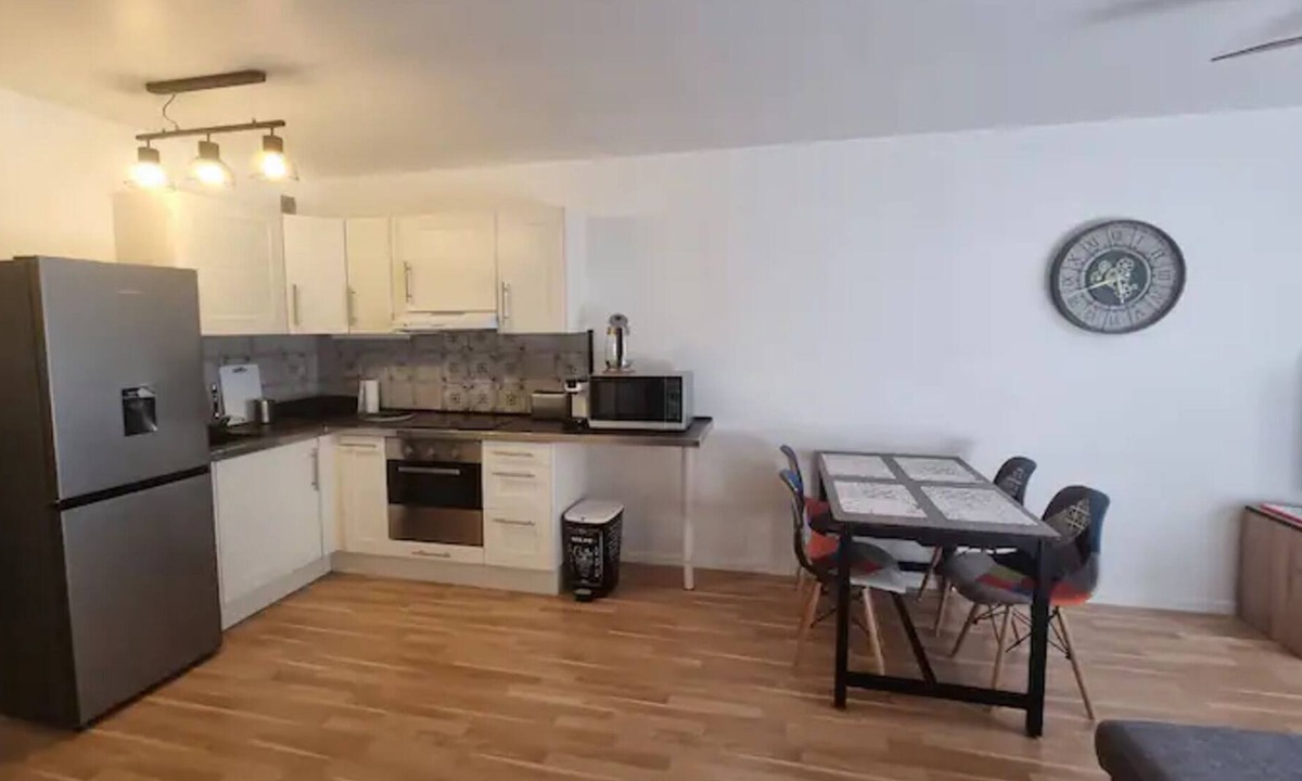 Dax Apartment | Apartment 'Cure Et Saison Centre Dax' with Wi-Fi