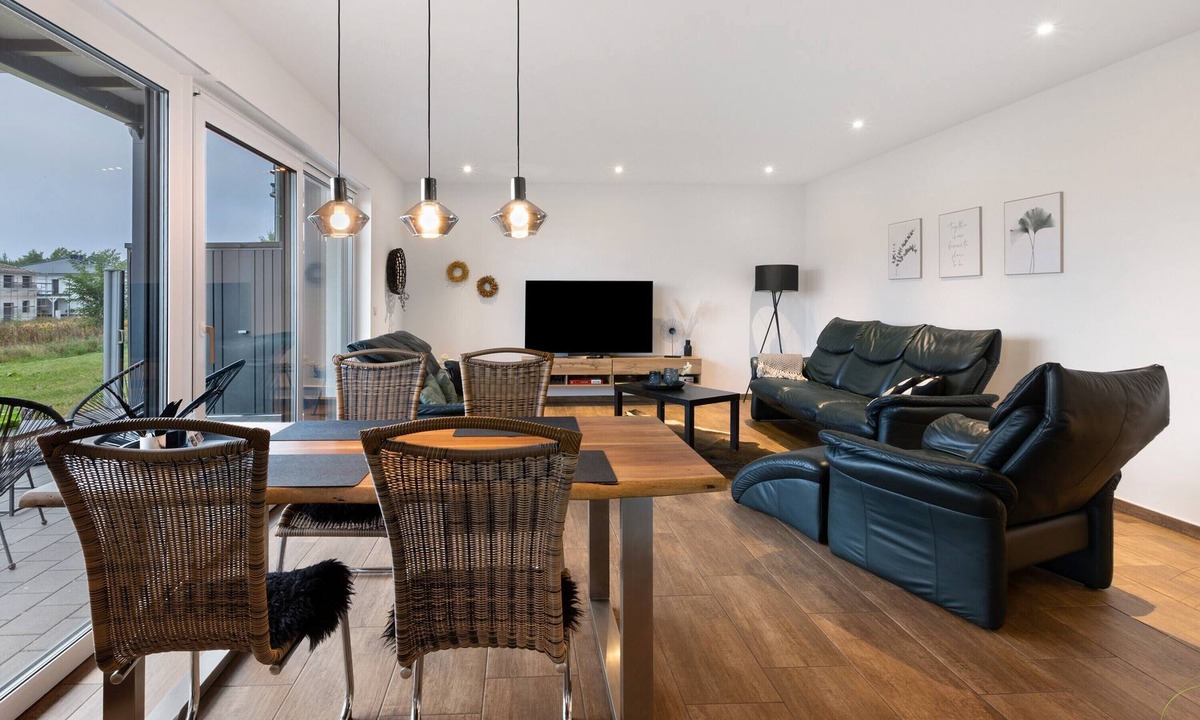 Muldestausee Apartment | Apartment "Spanier" with Lake View, Private Terrace and Wi-Fi