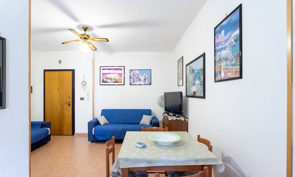 Otranto Apartment | Apartment 'Dimora Giusy' with Private Terrace and Air Conditioning