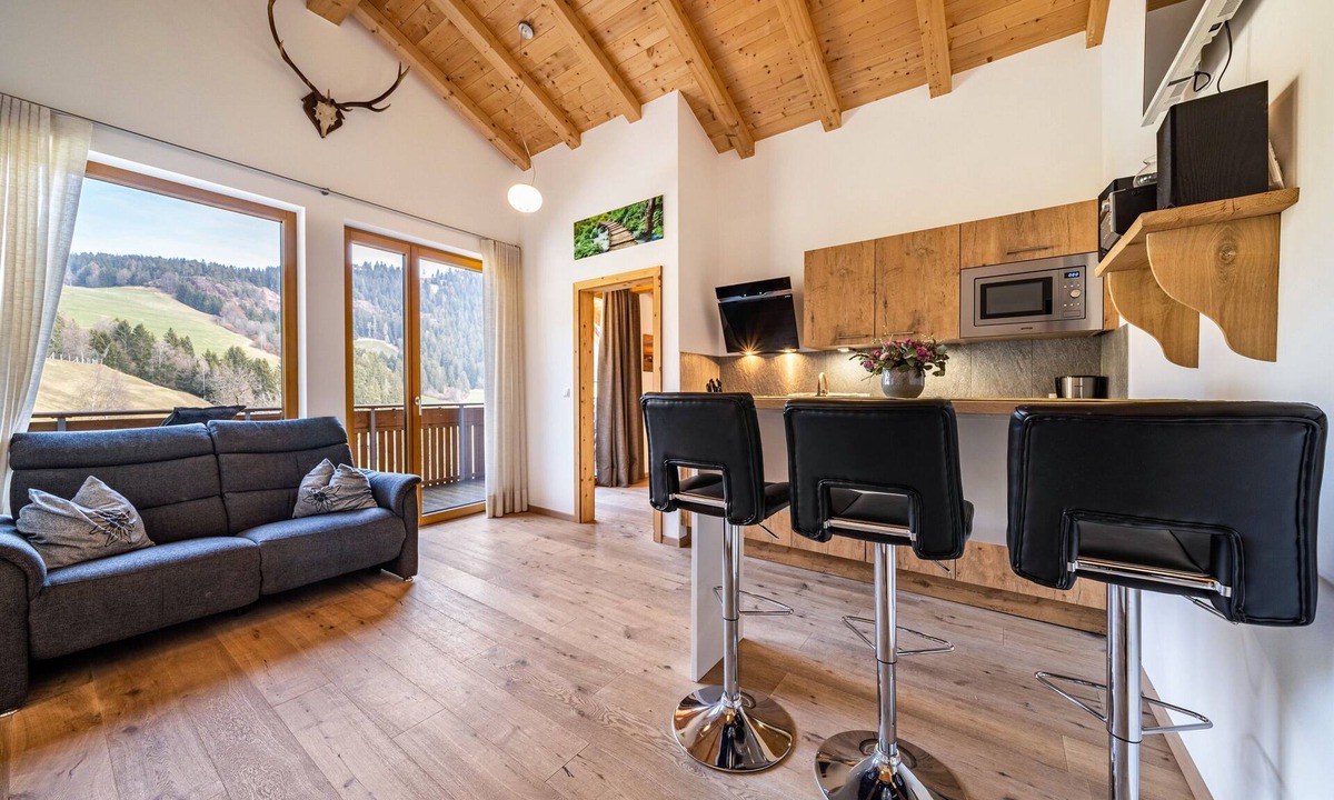 Verano Apartment | Apartment "Eggerhof Suite" with Mountain View, Lake Access & Wi-Fi