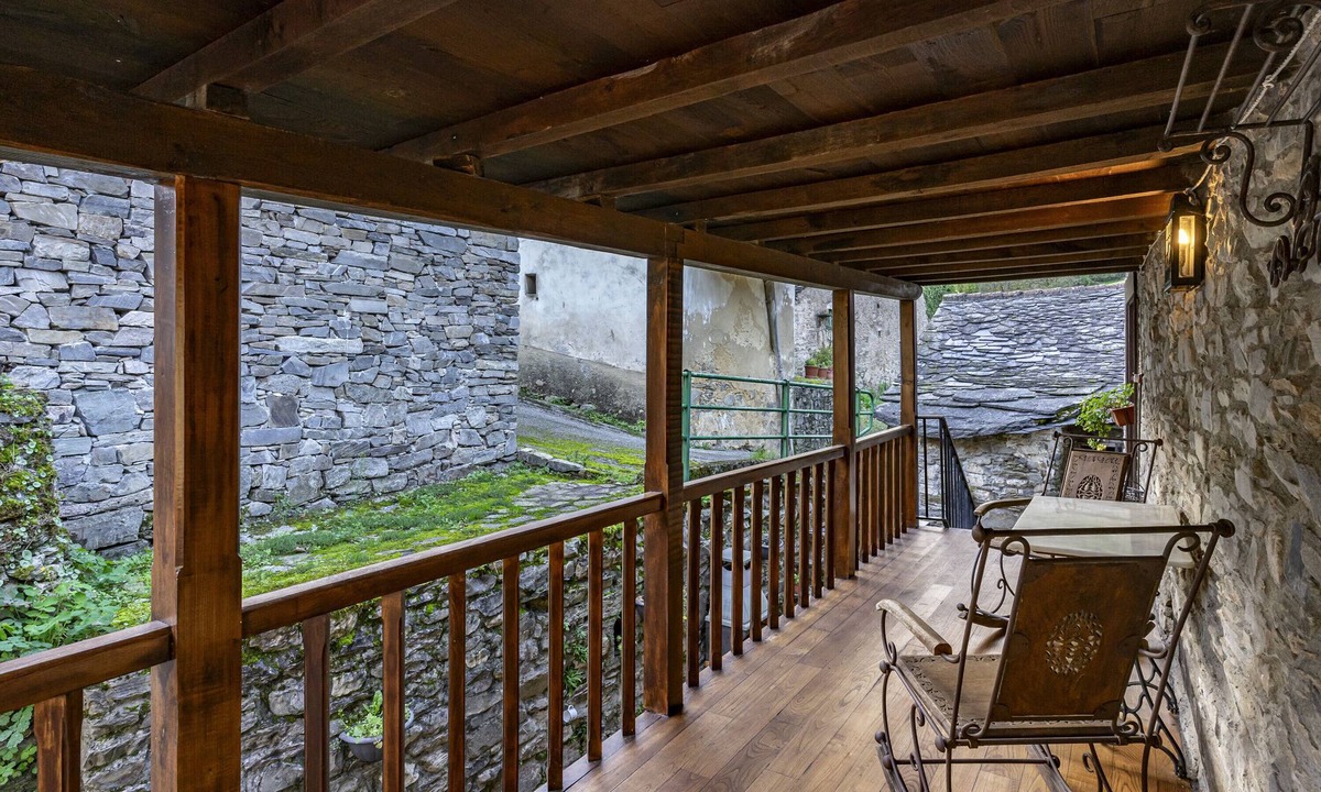 Monco Apartment | Apartment 'El Rebocho' with Mountain View, Private Terrace and Wi-Fi