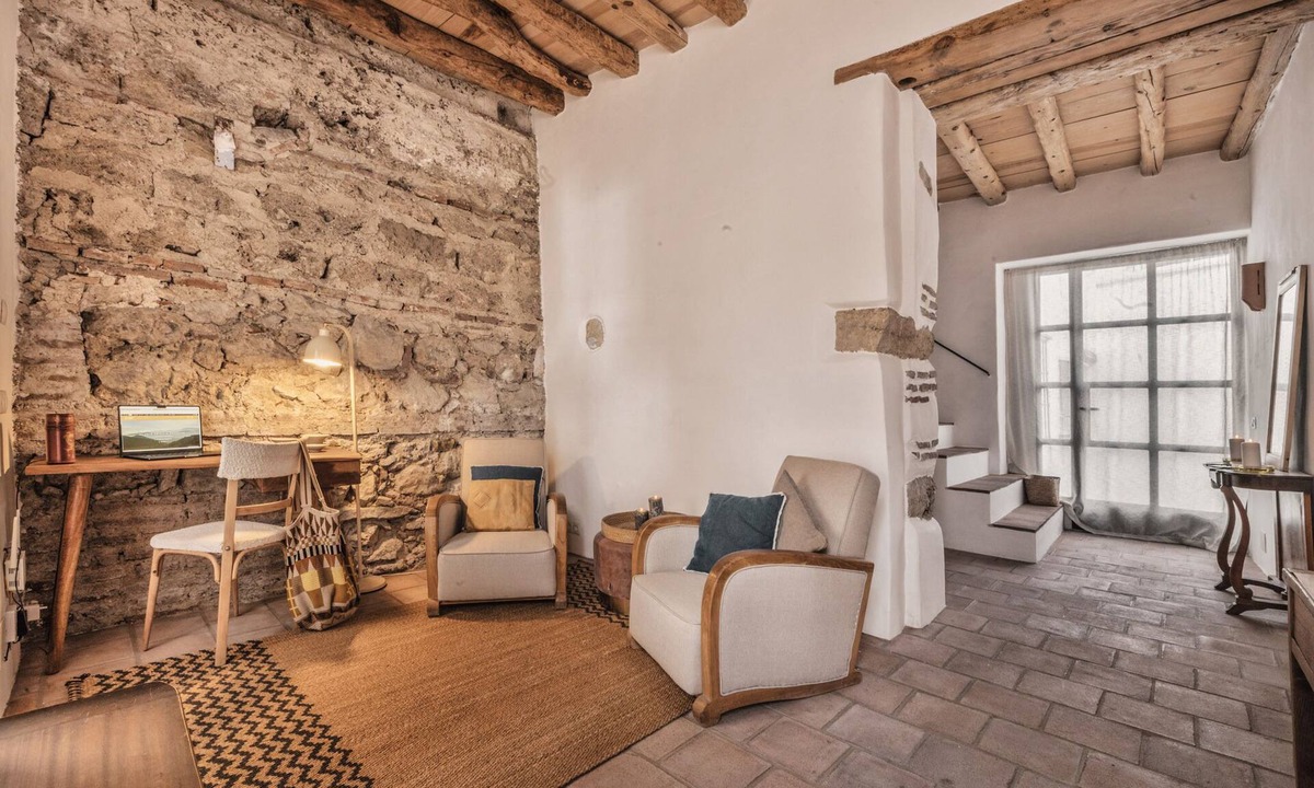 Canillas de Aceituno Apartment | Apartment-Exclusive-Ensuite with Shower-Terrace-Historic building