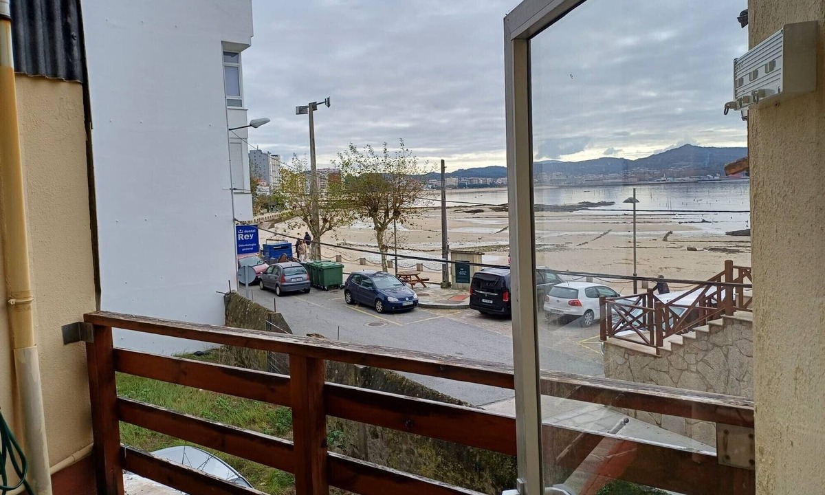 Carril Apartment | Apartment 'Piso Fon' with Sea Views, Private Terrace and Balcony