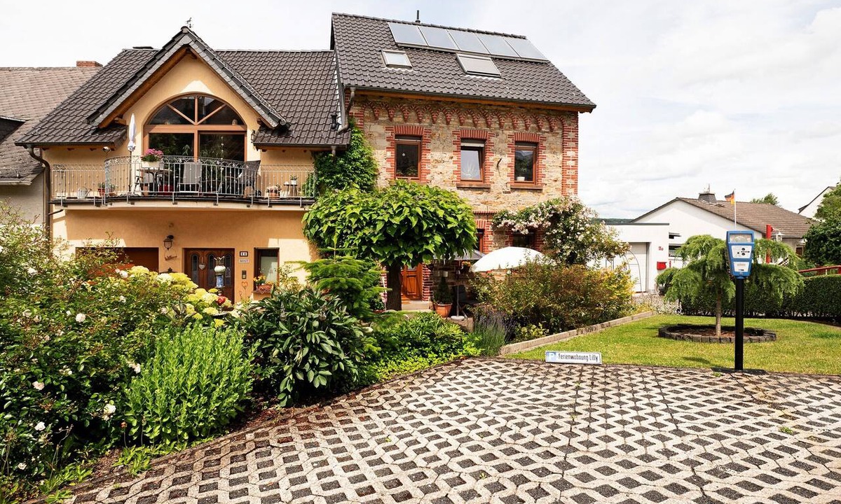 Eitelborn Apartment | Apartment 'Ferienwohnung Lilly' with Private Terrace and Wi-Fi