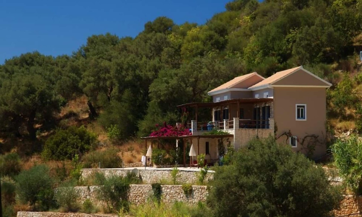 Evgiros Apartment | Apartment/flat in villa - Lefkada