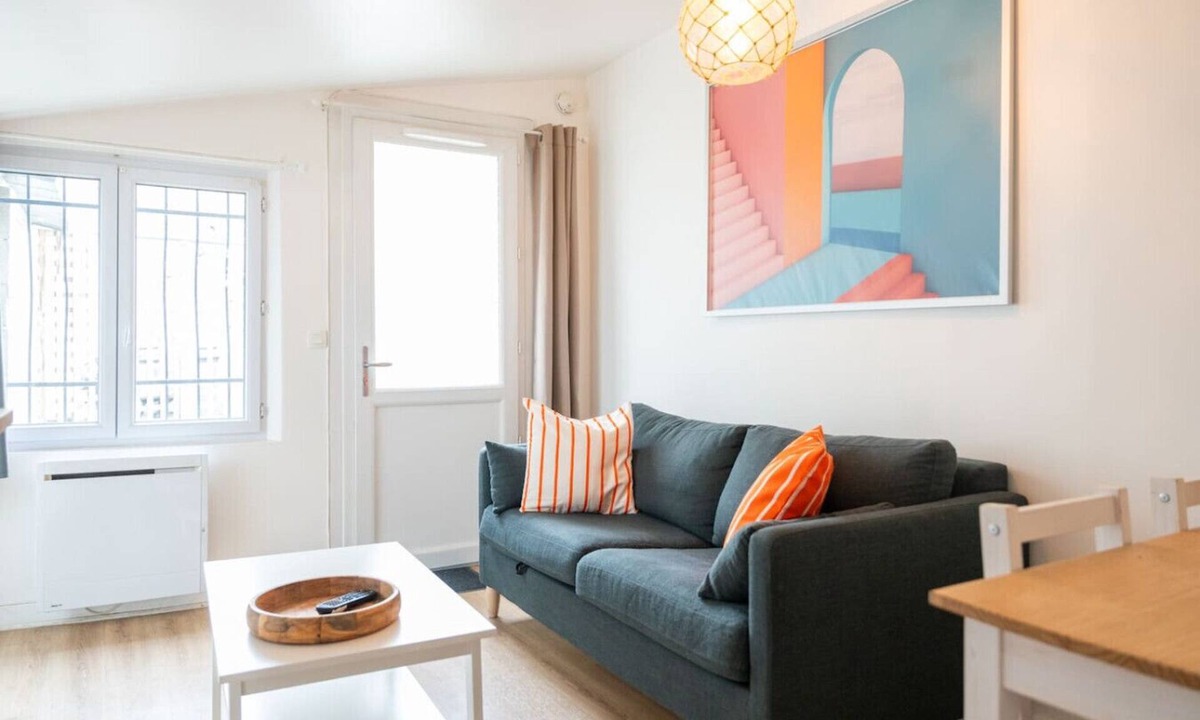 Saint-Julien Apartment | Apartment for 2, 1 bed, 2 min from downtown