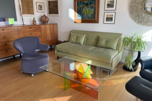 Quartier de la Maison-Blanche Apartment | Apartment for 2 with balcony in Paris