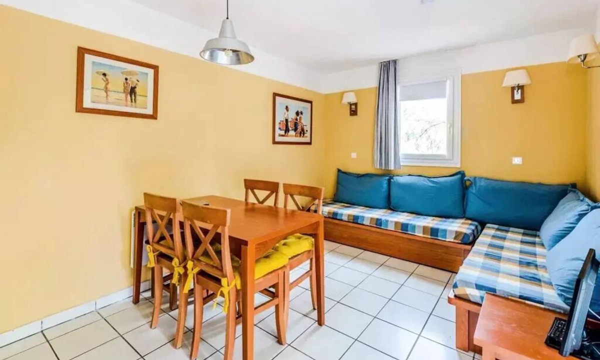 Maubuisson Apartment | Apartment