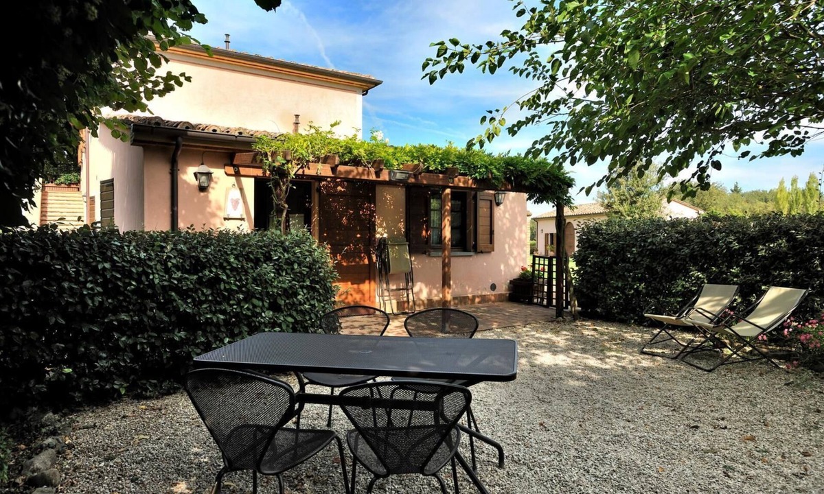 Montelaguardia Other | Apartment GRAPE (Agriturismo Il Corniolo)